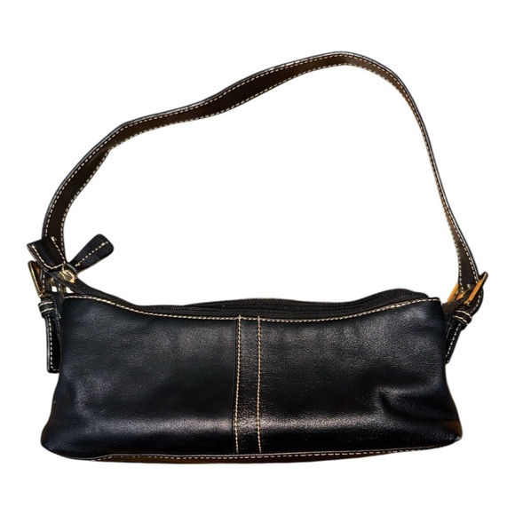 Giani Bernini Black Shoulder Bag with Textured Leather - Picture 1 of 9